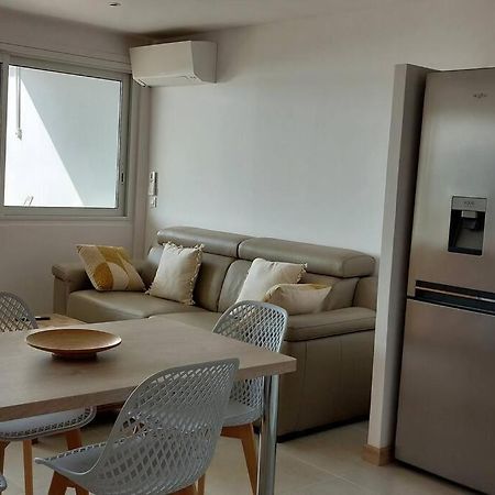 Front De Mer - Emplacement Prise Au Calme - T2 Moderne Et Entierement Climatise - Tout A Pieds ซานารี-ซูร์-แมร์ ภายนอก รูปภาพ