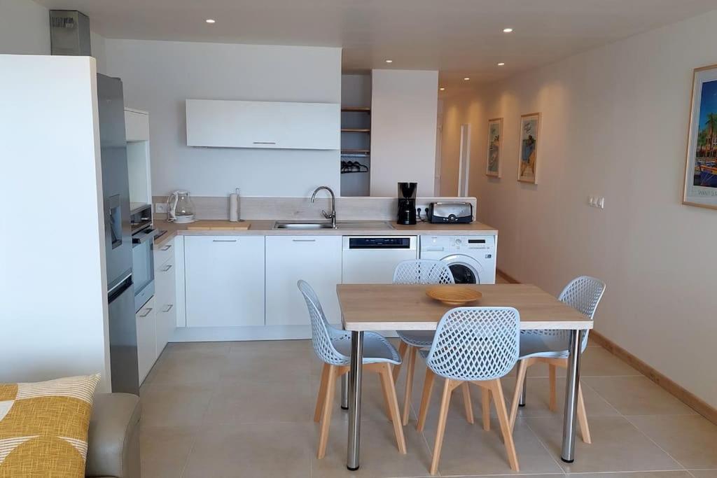 Front De Mer - Emplacement Prise Au Calme - T2 Moderne Et Entierement Climatise - Tout A Pieds ซานารี-ซูร์-แมร์ ภายนอก รูปภาพ